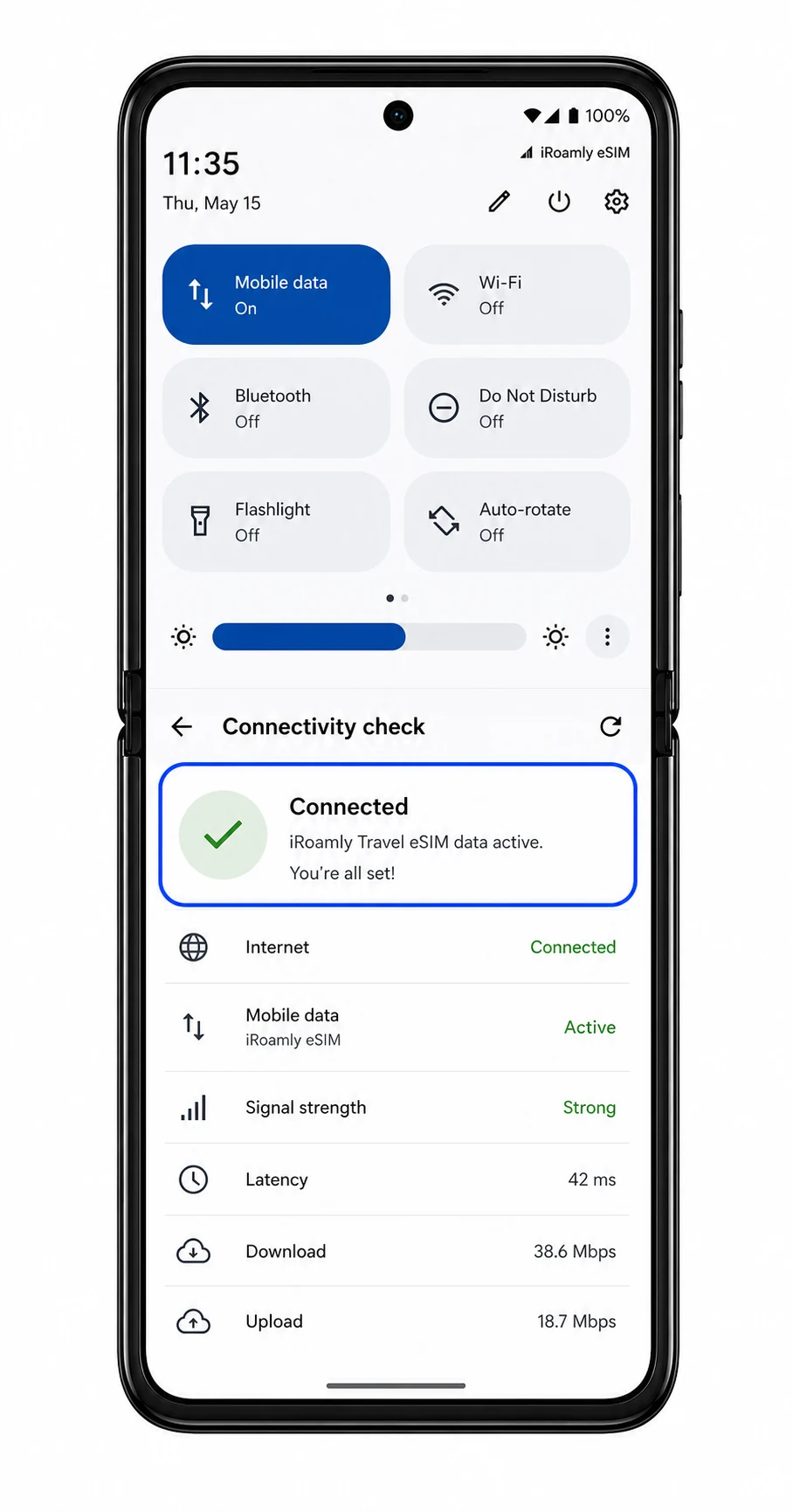 Motorola Razr+ 2025 mobile data test screen showing iRoamly data active