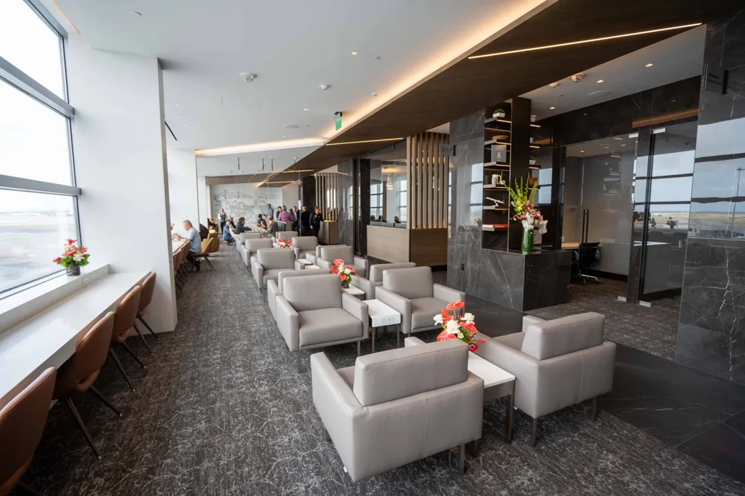 Air Canada Airport Lounges