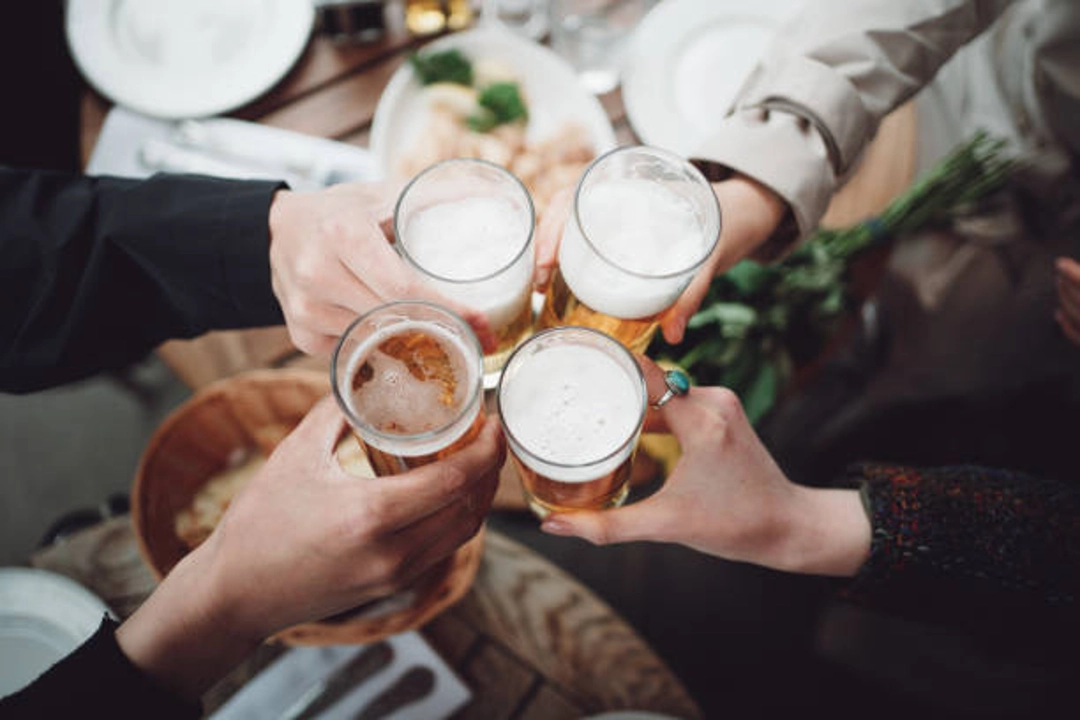 公共の場での飲酒が許可されている
