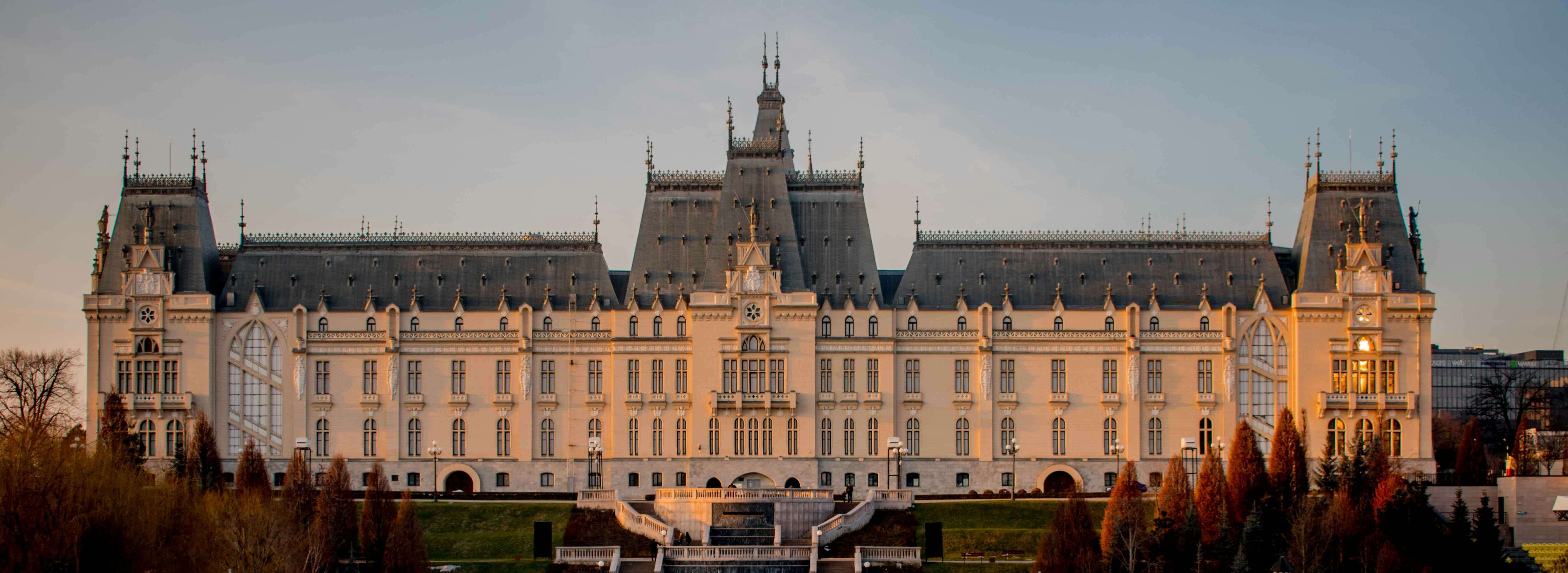 Romania Iasi Palatul Culturii