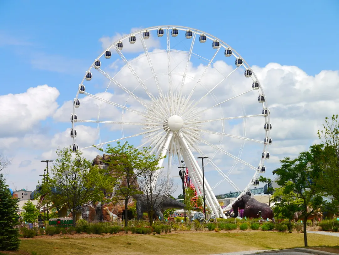 Clifton Hill Skywheel Ride