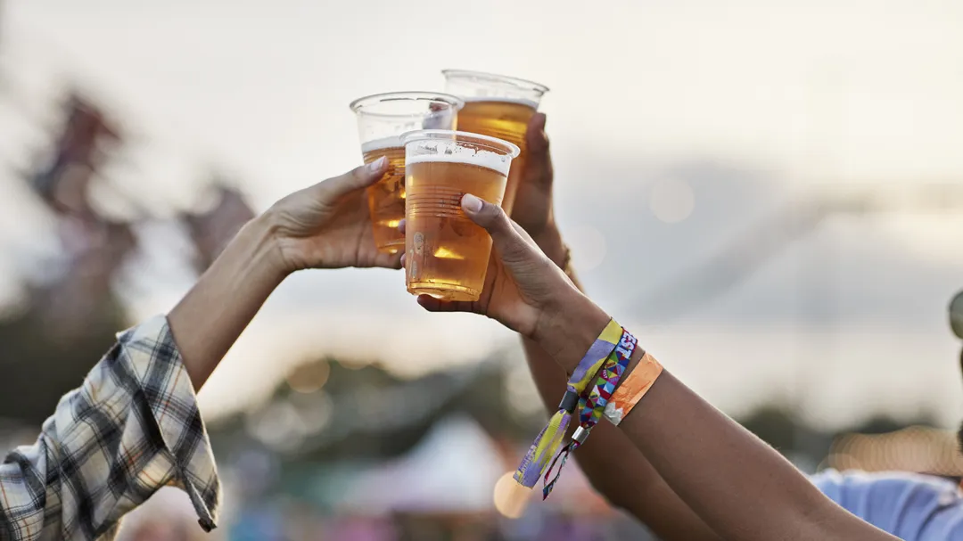 中国における飲酒年齢カバー