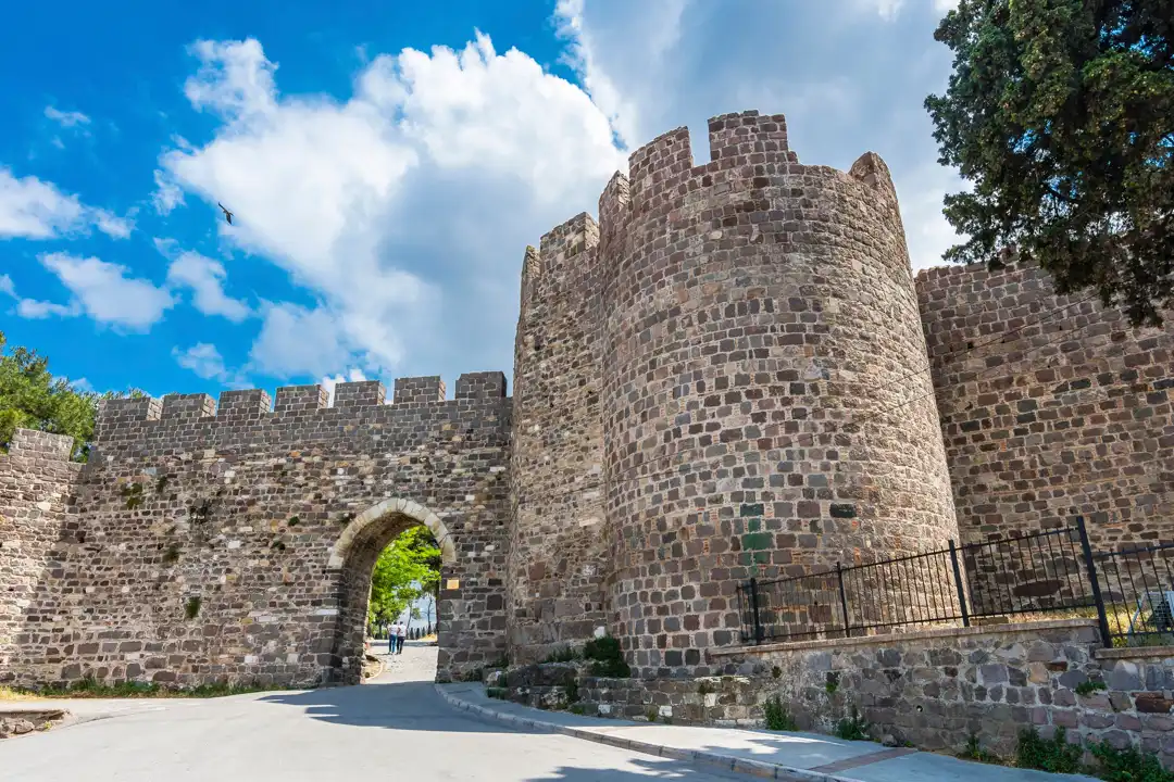 Kadifekale Burg