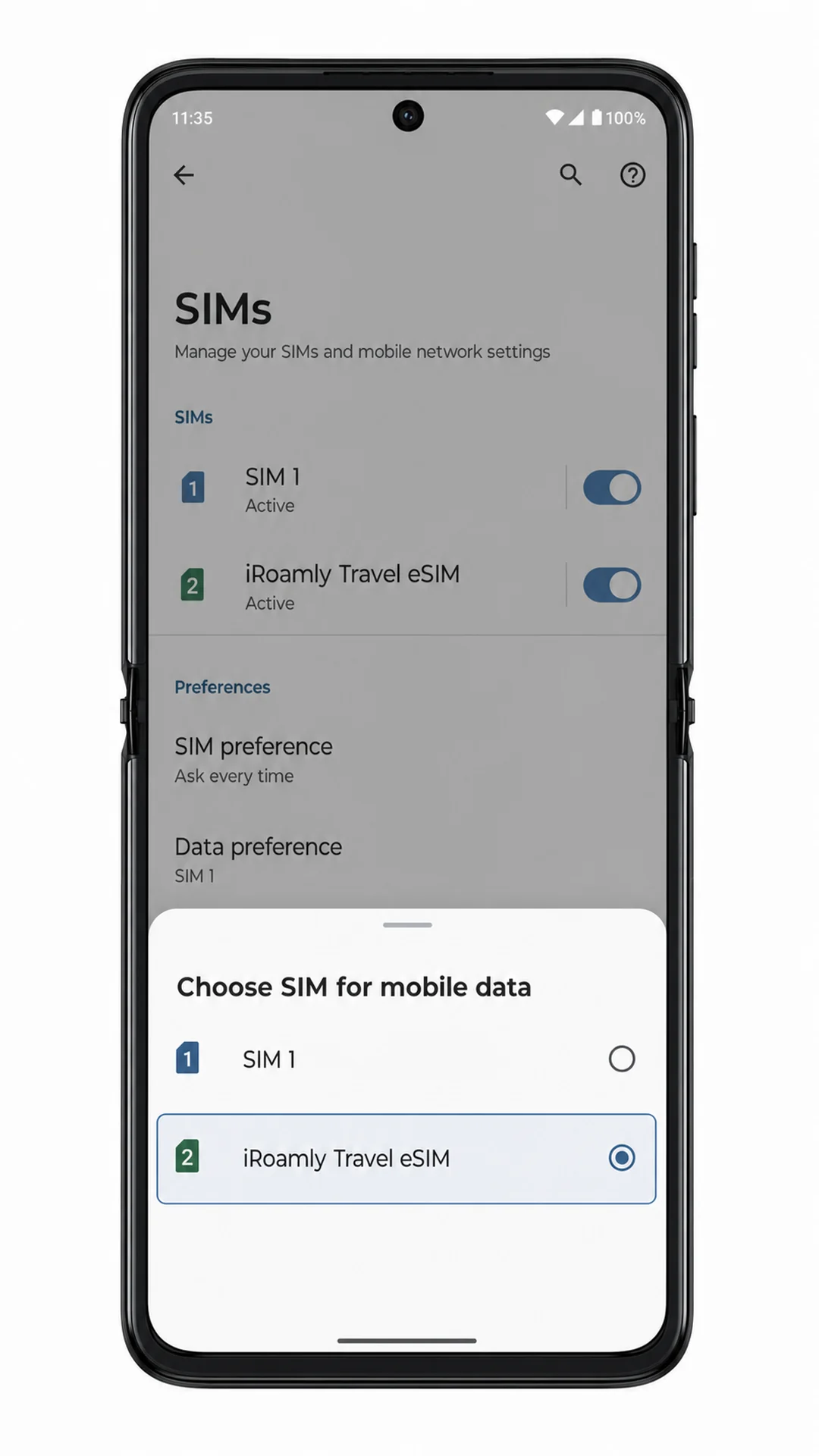 Motorola Razr 60 data preference dialog with iRoamly Travel eSIM highlighted