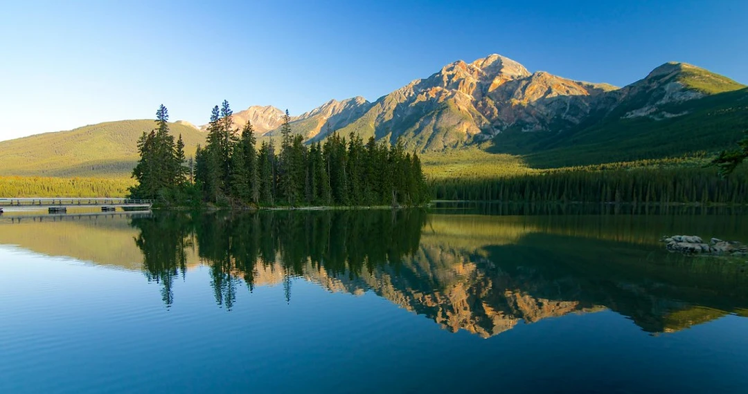 Pyramid Lake