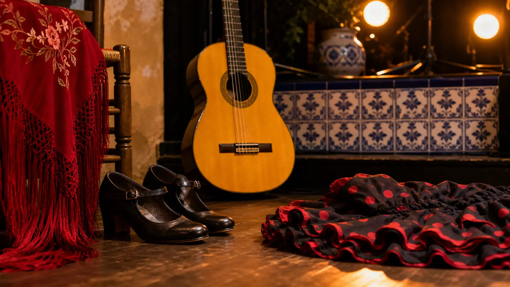 Flamenco performing arts details with guitar and blue white tiles Details zur Flamenco-Kunst mit Gitarre und blau-weißen Fliesen